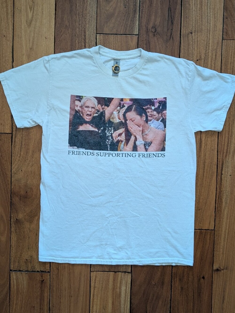 Jaime Lee Curtis Anne Hathaway Support T-shirt (M)